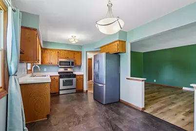 3557 S 33rd St #3559, Greenfield, WI 53221 - Photo 16