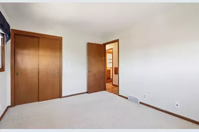 3557 S 33rd St #3559, Greenfield, WI 53221 - Photo 22