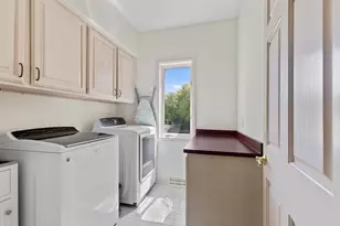 N28W30244 Red Hawk Ct, Delafield, WI 53072 - Photo 58