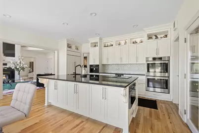 N28W30244  Red Hawk Ct, Delafield, WI 53072 - Photo 14