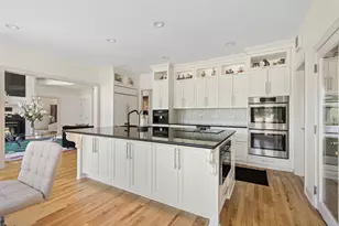 N28W30244 Red Hawk Ct, Delafield, WI 53072 - Photo 14