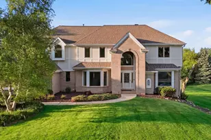 N28W30244 Red Hawk Ct, Delafield, WI 53072 - Photo 72