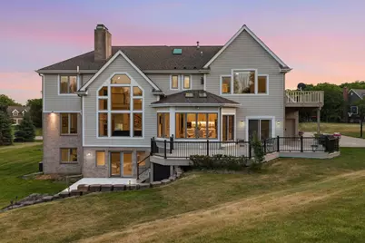 N28W30244  Red Hawk Ct, Pewaukee, WI 53072 - Photo 6