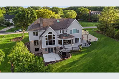 N28W30244  Red Hawk Ct, Pewaukee, WI 53072 - Photo 62