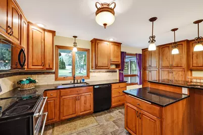 255  Brevity Ln, Columbus, WI 53925 - Photo 6