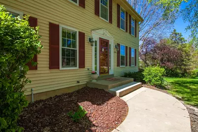 20740  Brook Park Dr, Brookfield, WI 53045 - Photo 2