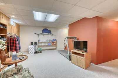 6939  Horizon Dr, Greendale, WI 53129 - Photo 32