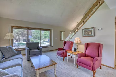 6939  Horizon Dr, Greendale, WI 53129 - Photo 14