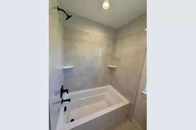 1344  Mohican Trl, Waukesha, WI 53159 - Photo 16