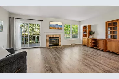 2123 E Broadway - #C, Waukesha, WI 53186 - Photo 6