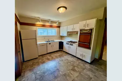 4034 N Larkin St, Shorewood, WI 53211 - Photo 14