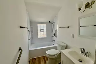 4034 N Larkin St, Shorewood, WI 53211 - Photo 24