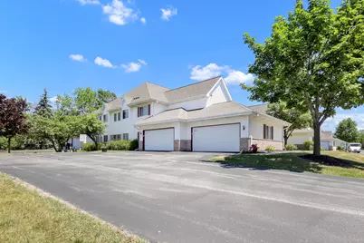 14944 W Arrowhead Ln, New Berlin, WI 53151 - Photo 4