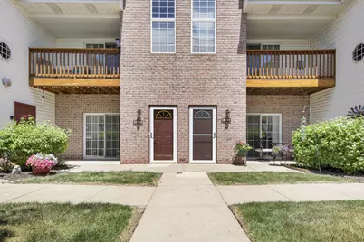 14944 W Arrowhead Ln, New Berlin, WI 53151 - Photo 2
