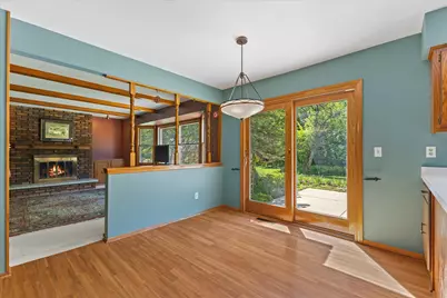 6436  Riverdale Ln, Greendale, WI 53129 - Photo 10