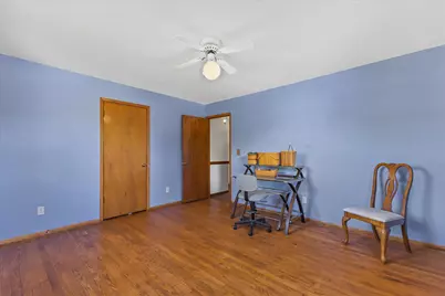 6436  Riverdale Ln, Greendale, WI 53129 - Photo 16