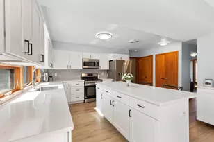 6459 N 107th St, Milwaukee, WI 53224 - Photo 14