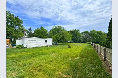 4221  Wood Rd, Racine, WI 53403 - Photo 32