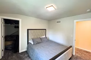 4221 Wood Rd, Racine, WI 53403 - Photo 20