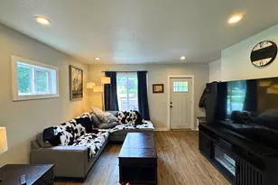 4221 Wood Rd, Racine, WI 53403 - Photo 6