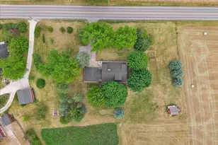 W334S7837 County Rd E, Mukwonago, WI 53149 - Photo 32