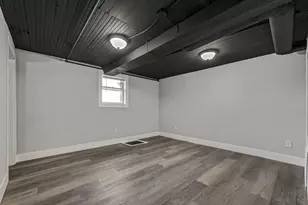 2132 S 23rd St, Milwaukee, WI 53215 - Photo 18
