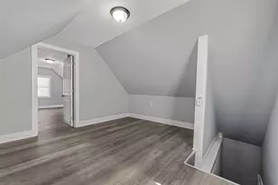 2132 S 23rd St, Milwaukee, WI 53215 - Photo 12