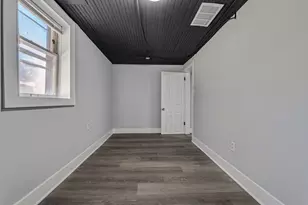 2132 S 23rd St, Milwaukee, WI 53215 - Photo 22