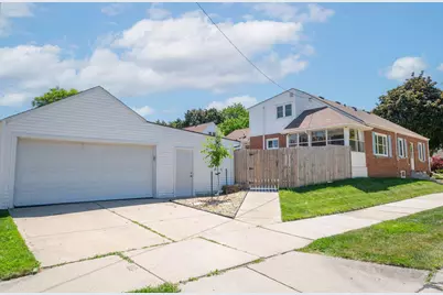 2802 S 47th St, Milwaukee, WI 53219 - Photo 28