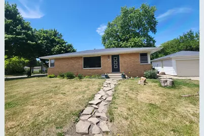 6205 N Garden Grove Ln, Glendale, WI 53209 - Photo 1