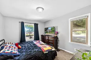 8601 W Melvina St, Milwaukee, WI 53222 - Photo 10