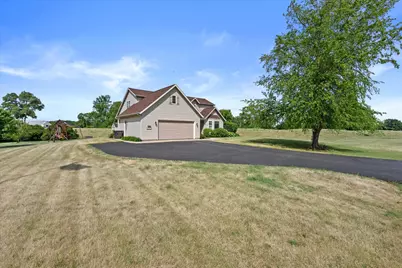 N7101  Lakeshore Ave, Sugar Creek, WI 53121 - Photo 36