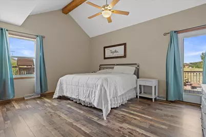 N7101  Lakeshore Ave, Sugar Creek, WI 53121 - Photo 20
