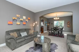 N116W17834 Blackstone Cir, Germantown, WI 53022 - Photo 8