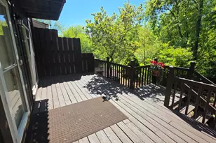 2609 Crosscreek Dr, Sheboygan, WI 53081 - Photo 4