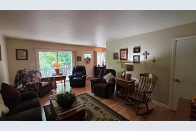 2609  Cross Creek Dr #B, Sheboygan, WI 53081 - Photo 2
