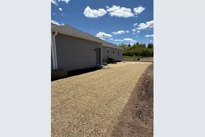 123  Resort Dr, Johnson Creek, WI 53038 - Photo 4