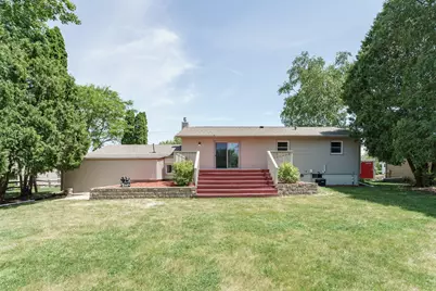 718 N Water St, Watertown, WI 53098 - Photo 4