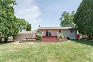 718 N Water St, Watertown, WI 53098 - Photo 4