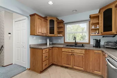 718 N Water St, Watertown, WI 53098 - Photo 14