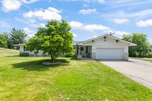 1310 Sunnycrest Dr, Brookfield, WI 53186 - Photo 42