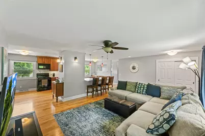 1310  Sunnycrest Dr, Brookfield, WI 53186 - Photo 4