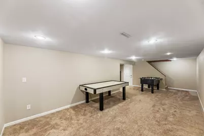 1310  Sunnycrest Dr, Brookfield, WI 53186 - Photo 32