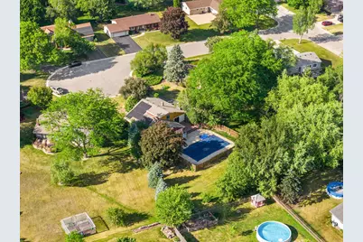 N106W15749  Adams Ct, Germantown, WI 53022 - Photo 8