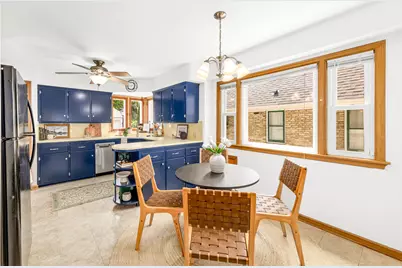 2914 N 69th St, Milwaukee, WI 53210 - Photo 6