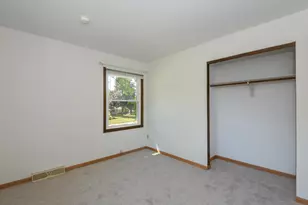 519 Greenfield Dr, Grafton, WI 53024 - Photo 22