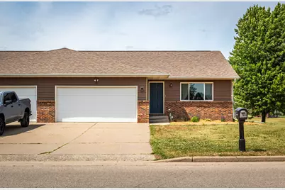 307  Roberts St, Holmen, WI 54636 - Photo 2