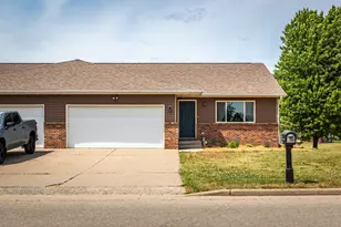 307 Roberts St, Holmen, WI 54636 - Photo 2