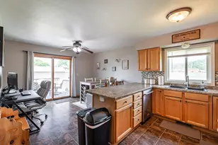 307 Roberts St, Holmen, WI 54636 - Photo 8