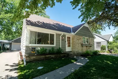 317 N 110th St, Wauwatosa, WI 53226 - Photo 2